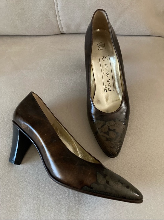 Bruno Magli Shoes - Bruno Magli Pumps Bronze size 6